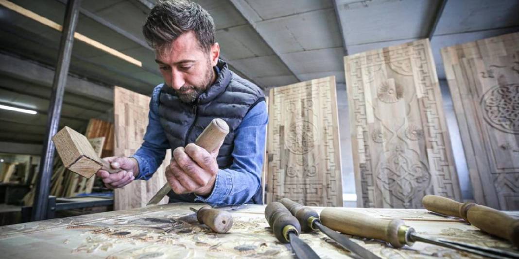 Evinde öğrendiği işi atölyeye taşıdı! Ahşaptan doğan sanat: Yurt dışına bile satış yapıyor 1